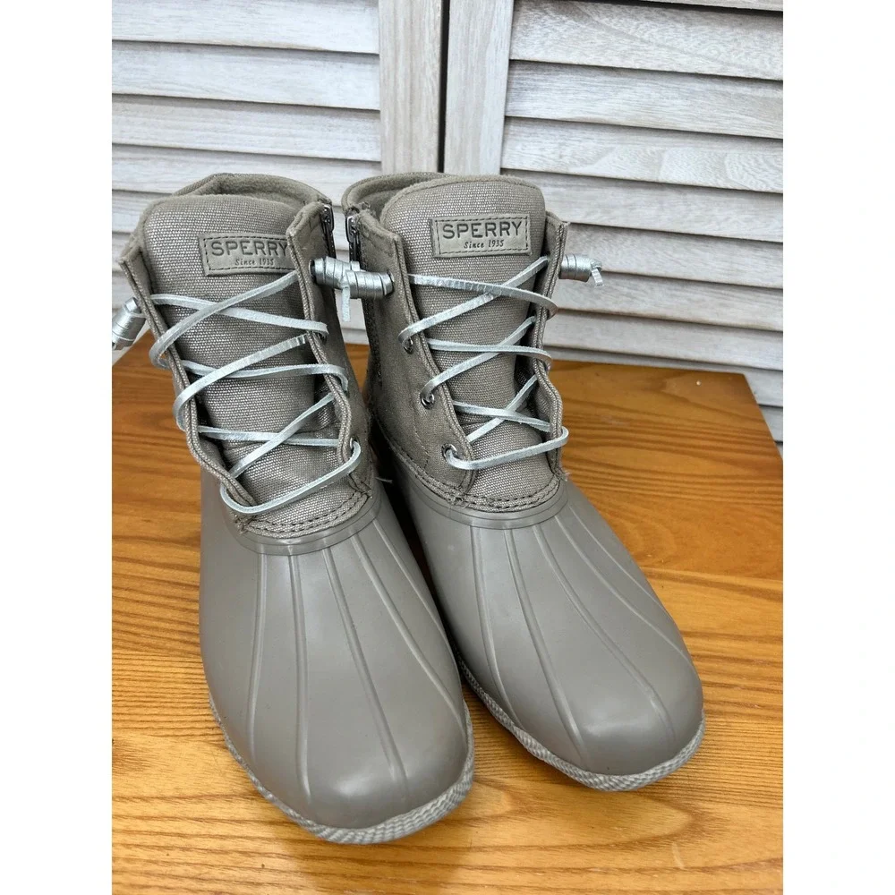 Sperry Saltwater Duck Boots 10 Taupe Grey Womens Rain Winter